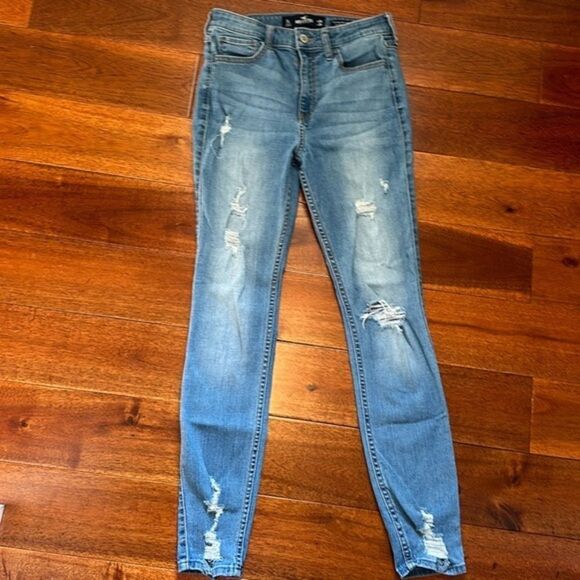 Hollister jeans - Picture 1 of 8